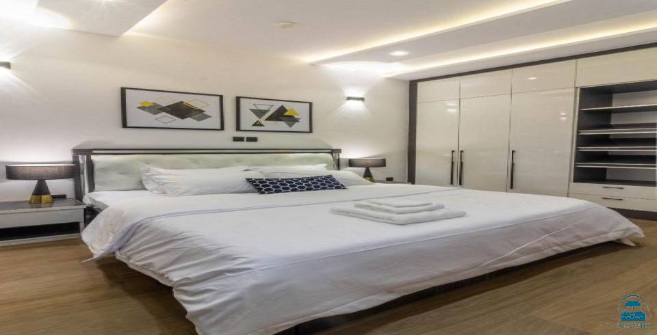 Bankerz Lux Apartment